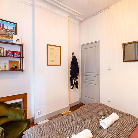 Guestready - Charming Getaway With Terrace Appartamento Parigi